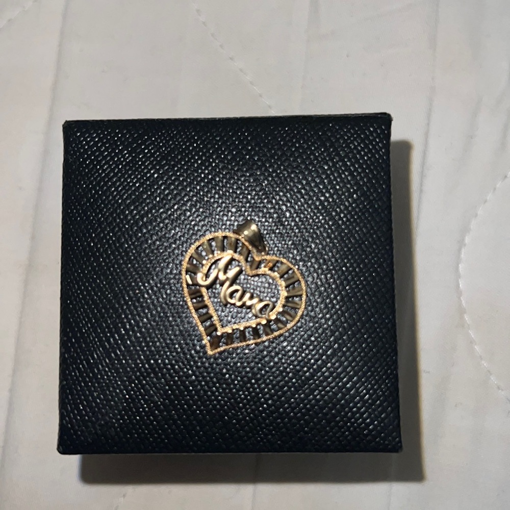 Mother’s Day pendant